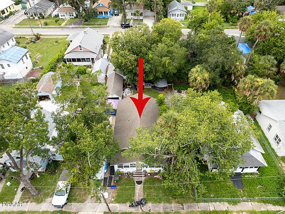 2nd image of 142 Kingston Ave