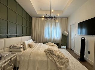 10943 SW 233rd St, Homestead, FL 33032