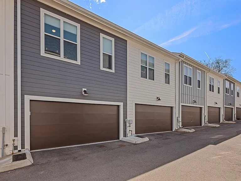 700 James Ave #32 — Photo 22
