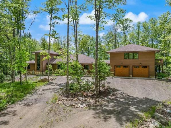 147 Homan Lake Rd, Iron River, MI 49935