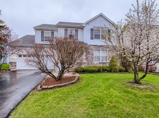 1960 Colchester Ave, Hoffman Estates, IL 60192