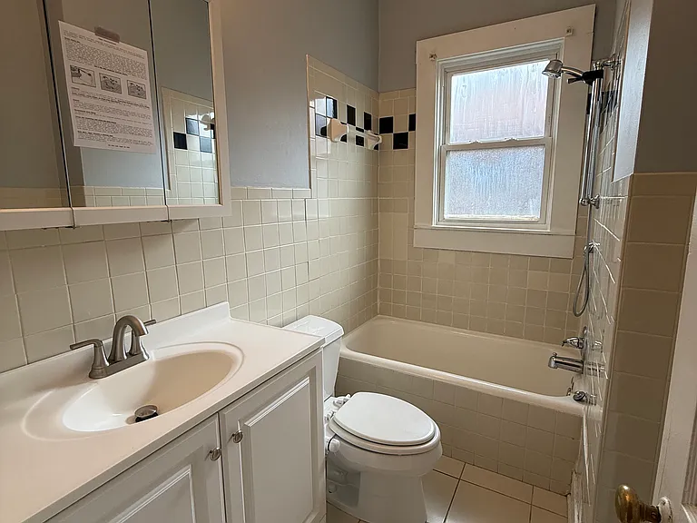 1911 Roanoke Ave #4 — Photo 18