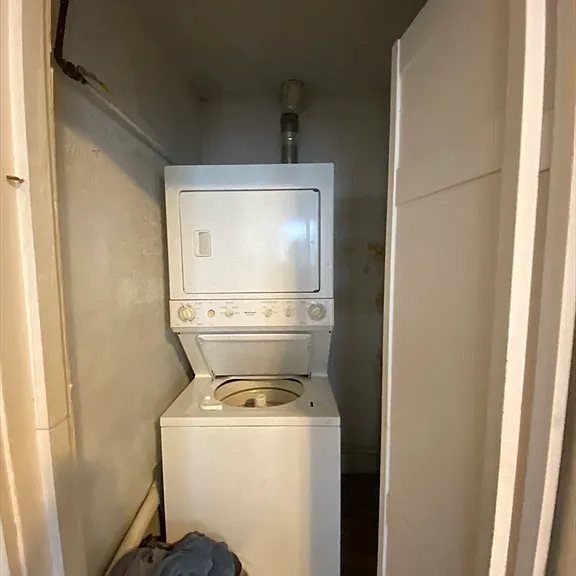 254 Western Ave — Photo 8