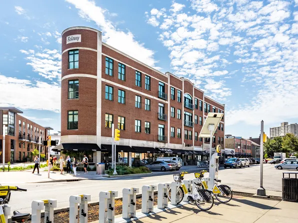 757 Massachusetts Ave Unit 201, Indianapolis, IN 46204