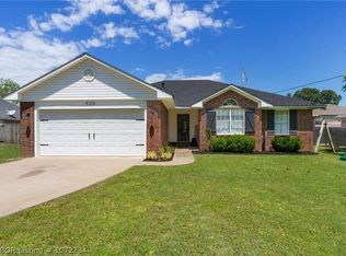 920 Thompson Hts, Alma, AR 72921