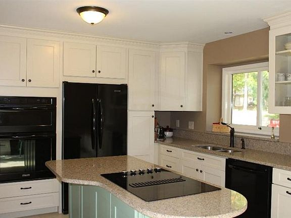 4th image of 20 Big Oak Ln