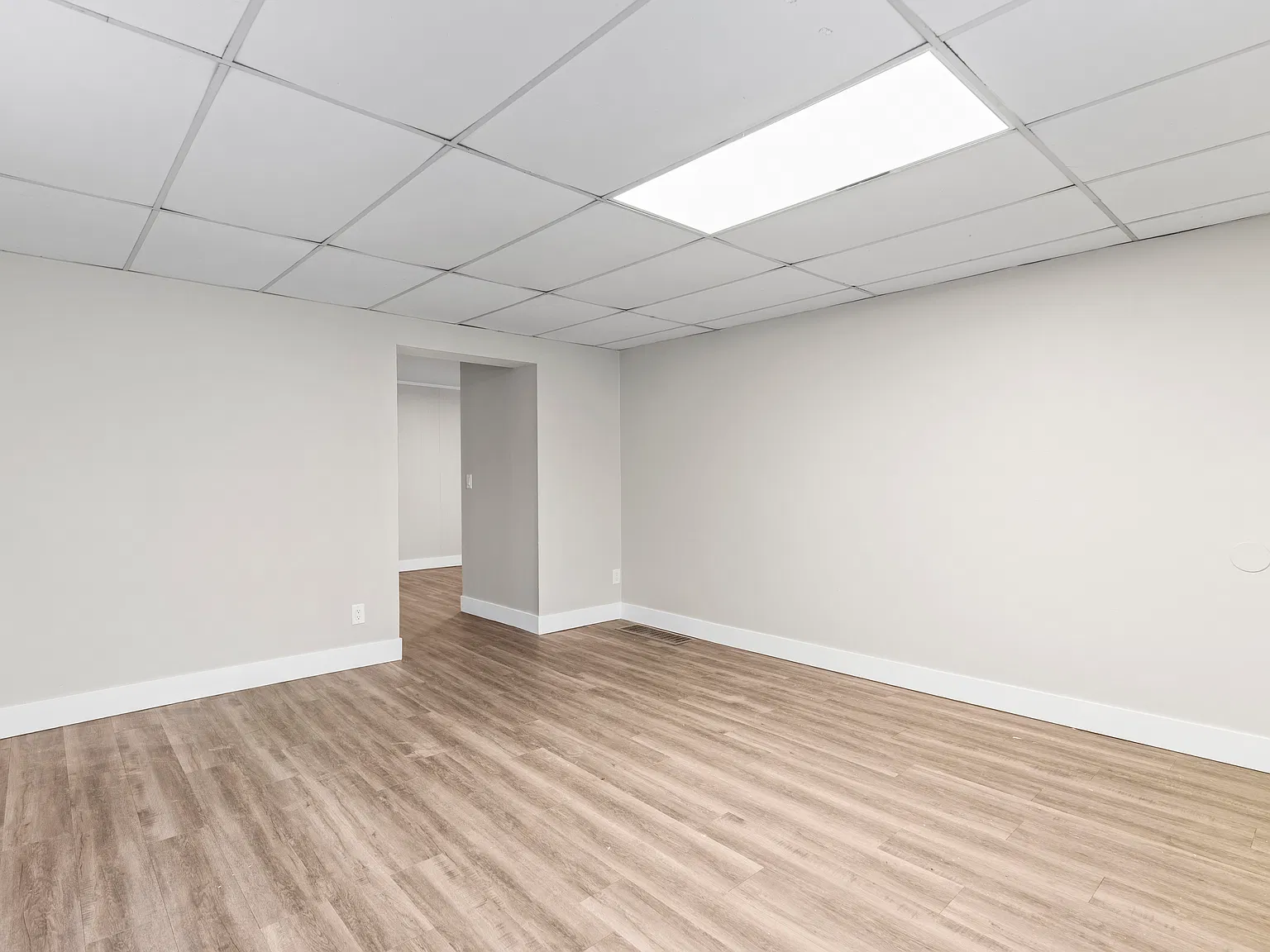 4 bed, 1300 sqft, $1,550 — Photo 4