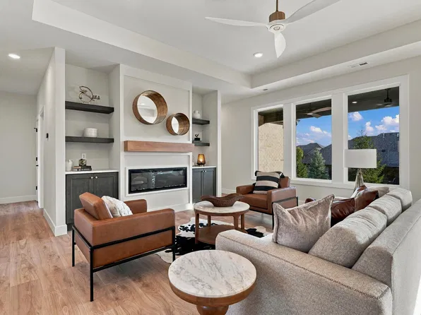 5902 Harlan Ct, Columbia, MO 65201