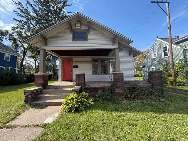 1017 Sherman Ave