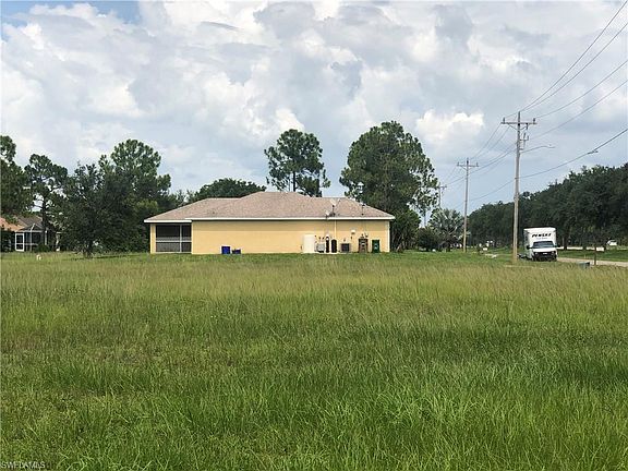 3rd image of 2025 NE 33rd Ln