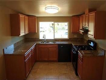 4th image of 1202 Drew St