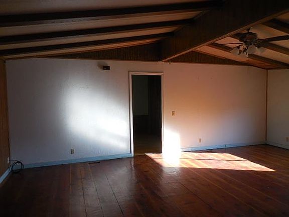 3rd image of 1239 Marlow Ln