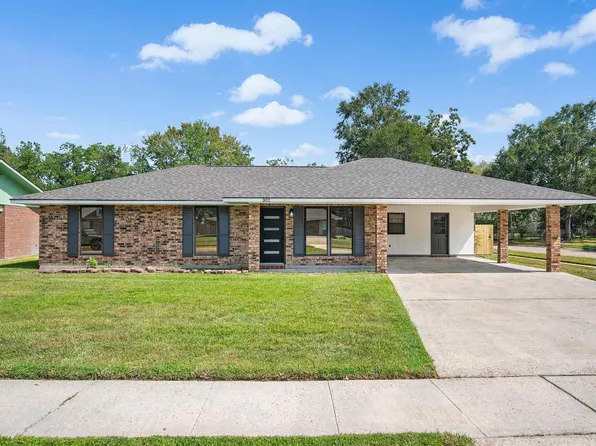 302 Celeste Dr, Baker, LA 70714