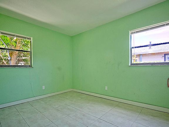 4th image of 2806 Kingsley Dr