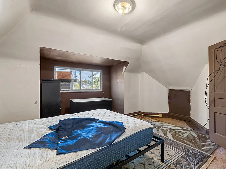118 Carrick Ave — Photo 17