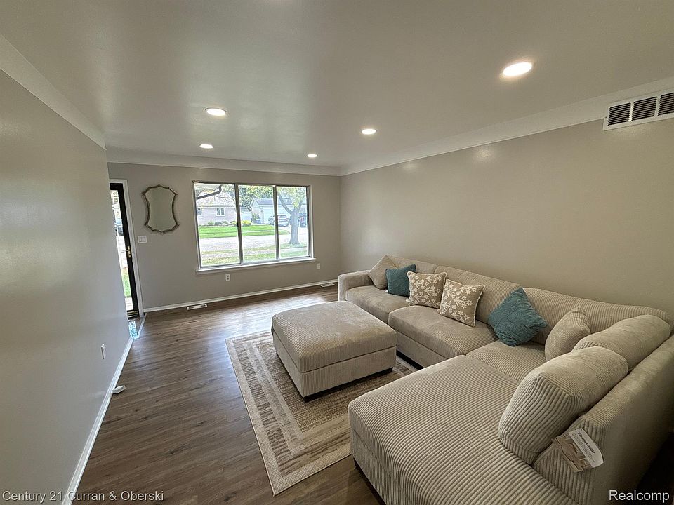 1st image of 39626 Kirkland Dr