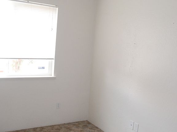 3rd image of 127 E Buell St
