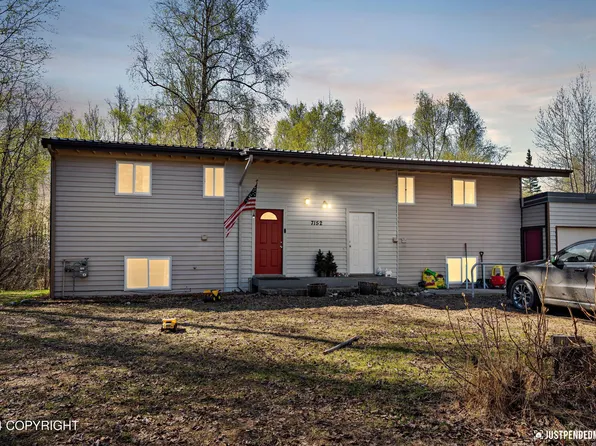 7152 S Hood Ct, Wasilla, AK 99623