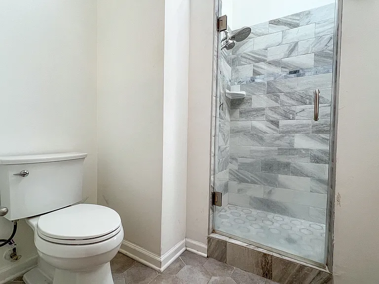 1463 Woodall St — Photo 14