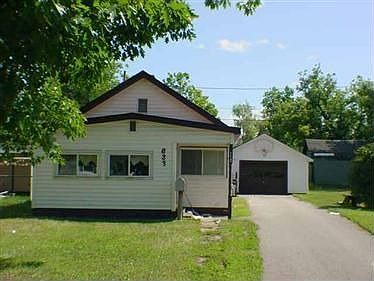 1st image of 633 E Breen Ave