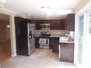 2023 W 55th St, La Grange Highlands, IL 60525