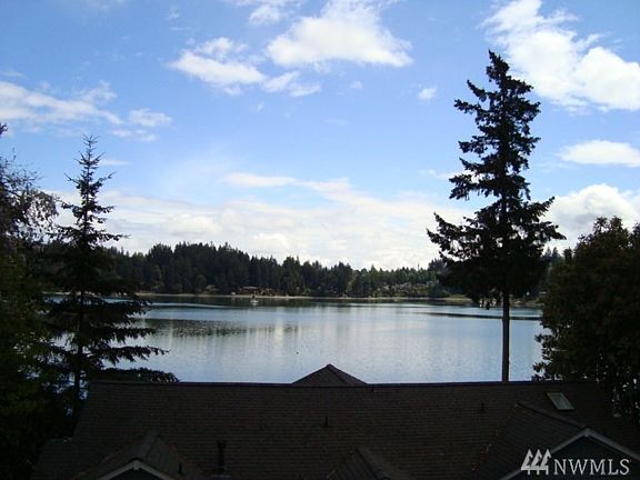 2nd image of 1134 Shorewood Dr