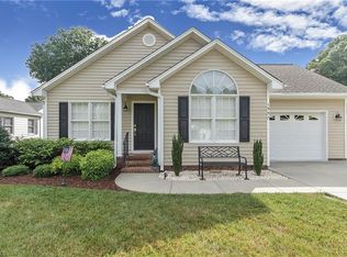 1557 W Davis St, Burlington, NC 27215
