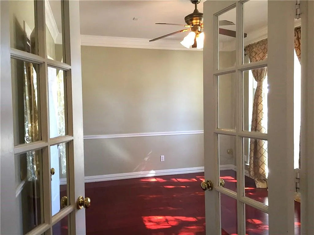 3941 Evesham Dr — Photo 4