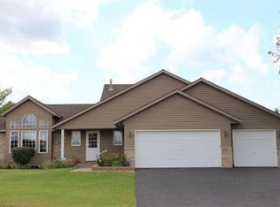 8951 Regent Pkwy, Minneapolis, MN 55443