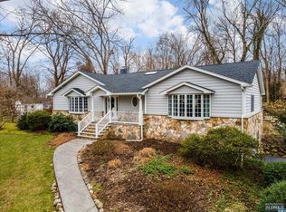 570 Franklin Ave, Wyckoff, NJ 07481