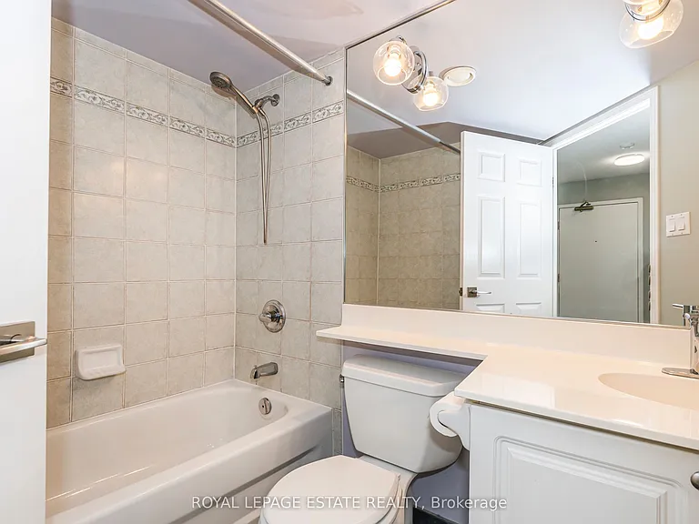 109 Front St E #515 — Photo 42