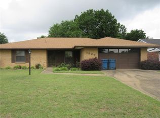 1929 Green Meadows Dr, McAlester, OK 74501