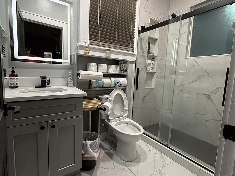 Shower/bath