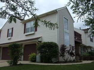 101 Le Jardin Ct, Buffalo Grove, IL