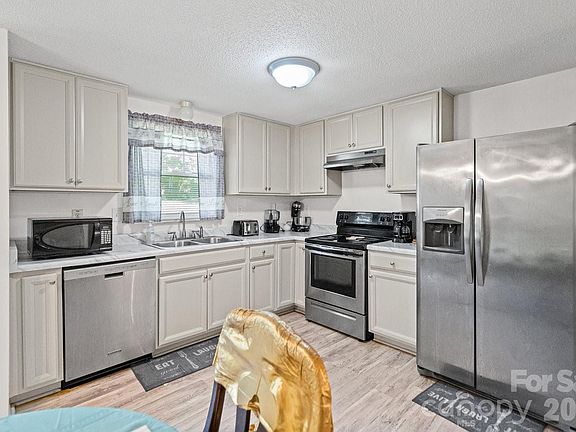 2nd image of 8619 Eaglewind Dr