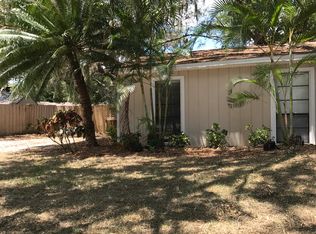 2633 Pursell Cir, Sarasota, FL 34232
