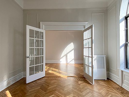2nd image of 191 Claremont Ave APT 2