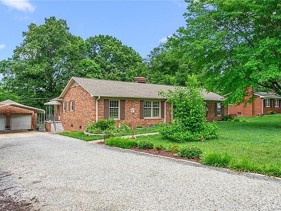 3rd image of 3611 Esterwood Rd