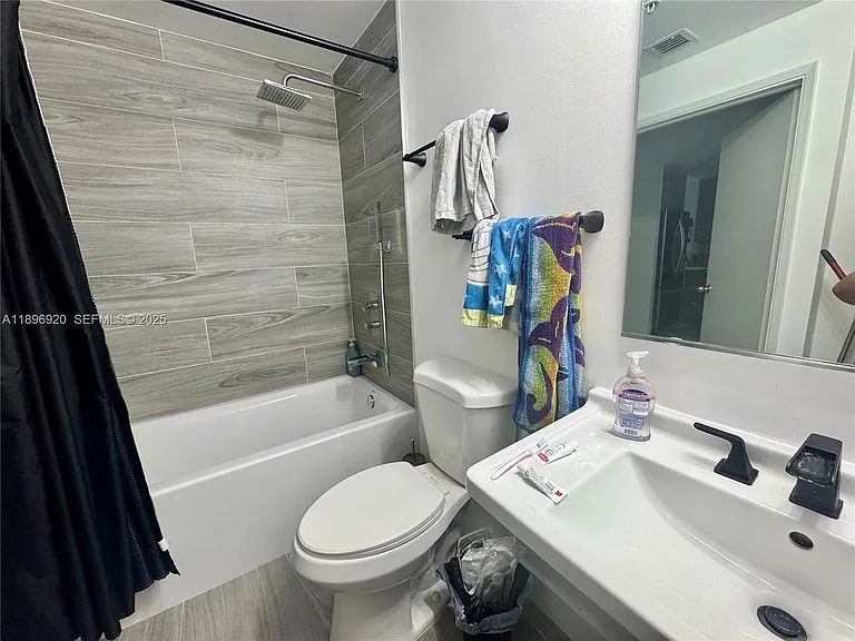 6580 Indian Creek Dr #404 — Photo 11
