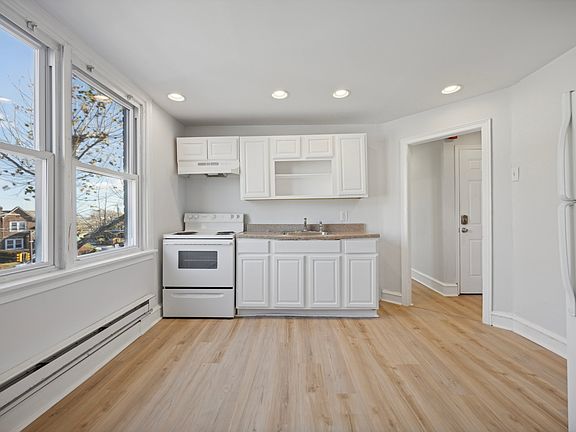 3rd image of 1873 E Tulpehocken St Floor 2