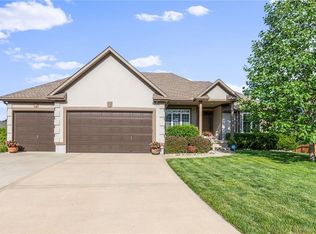 2320 NE 23rd St, Blue Springs, MO 64029