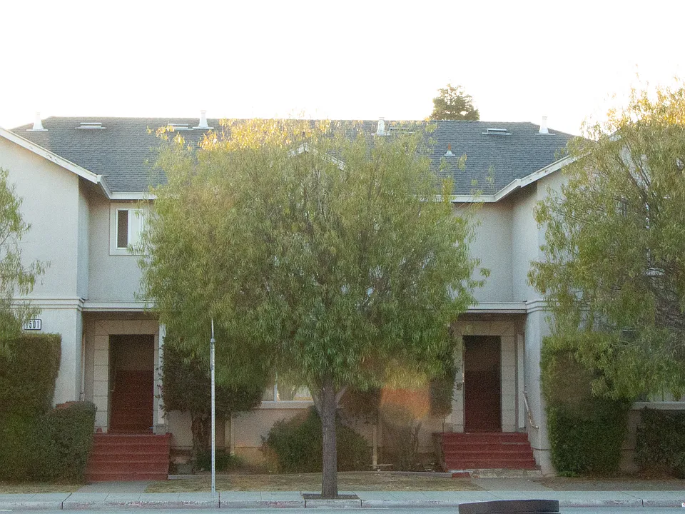 1501 E 3rd Ave #4