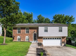 404 Westgate Dr, Cleves, OH 45002