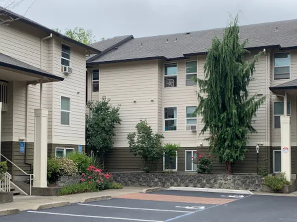 5670 SW Erickson Ave APT 16, Beaverton, OR 97005