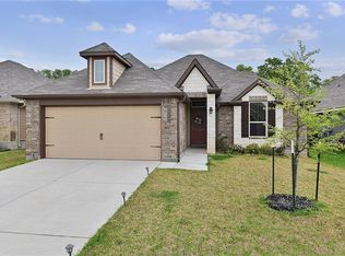 2117 Stubbs Dr, Bryan, TX 77807