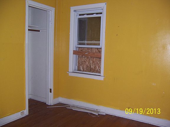 5th image of 10431 S Avenue O