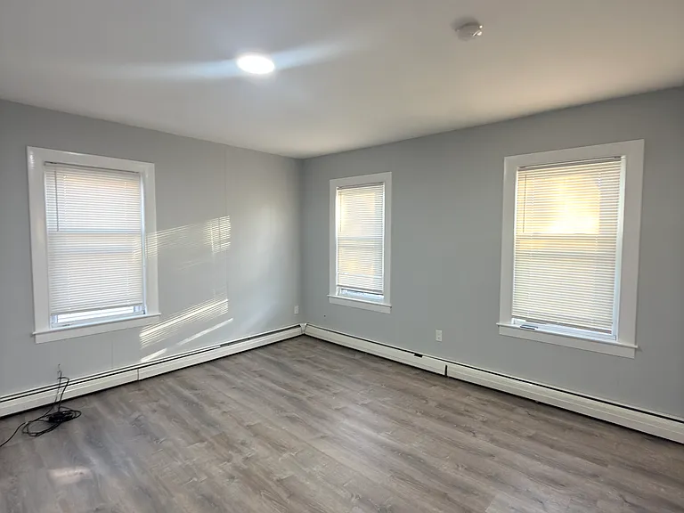 36 Acushnet Ave #3 — Photo 2