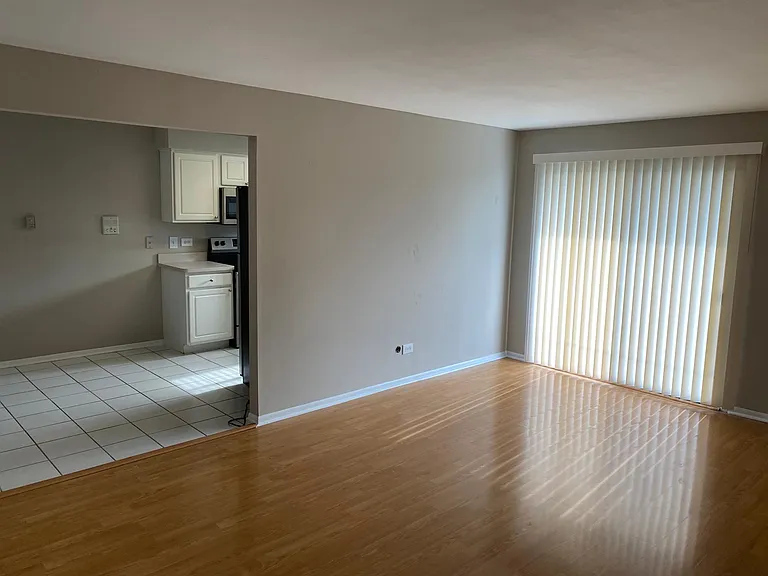 8410 Captons Ln #302 — Photo 7