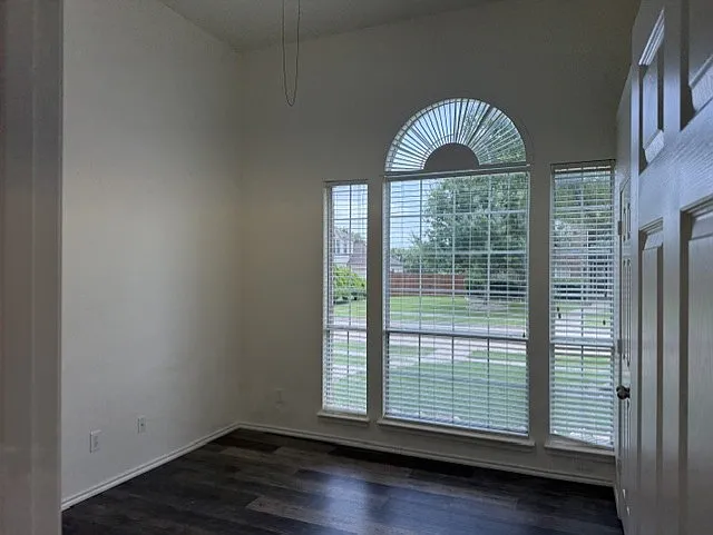 509 Avalanche Dr — Photo 12
