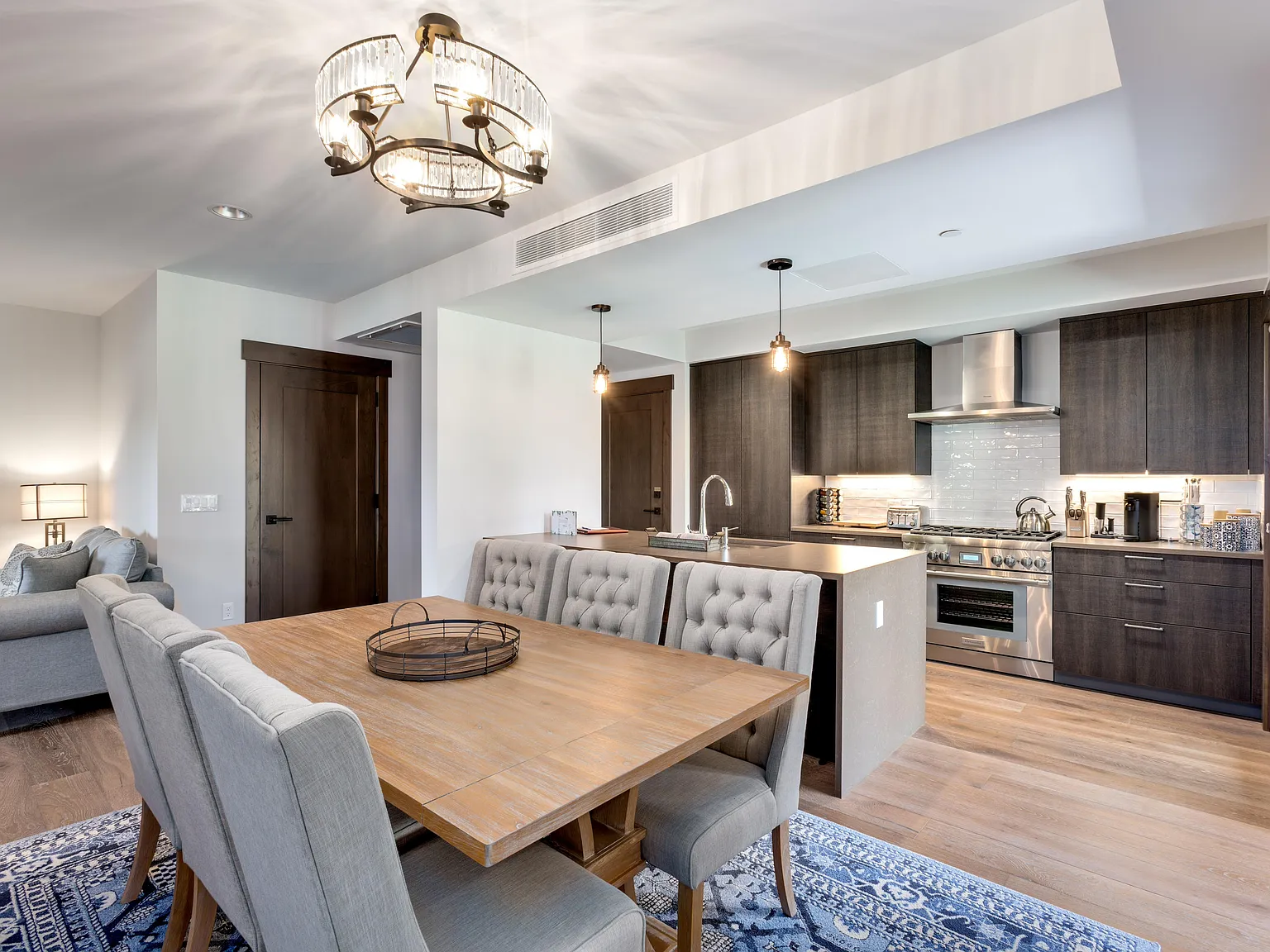 2 bed, 1345 sqft, $13,000 — Photo 4